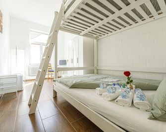 Yellow Inn - Sankt Gallen - Schlafzimmer