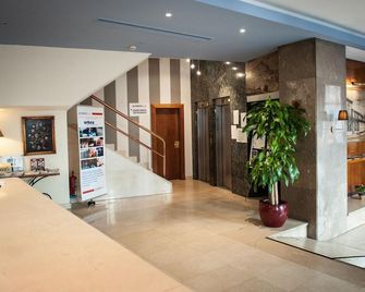 Hotel Unzaga Plaza - Eibar - Hall d’entrée