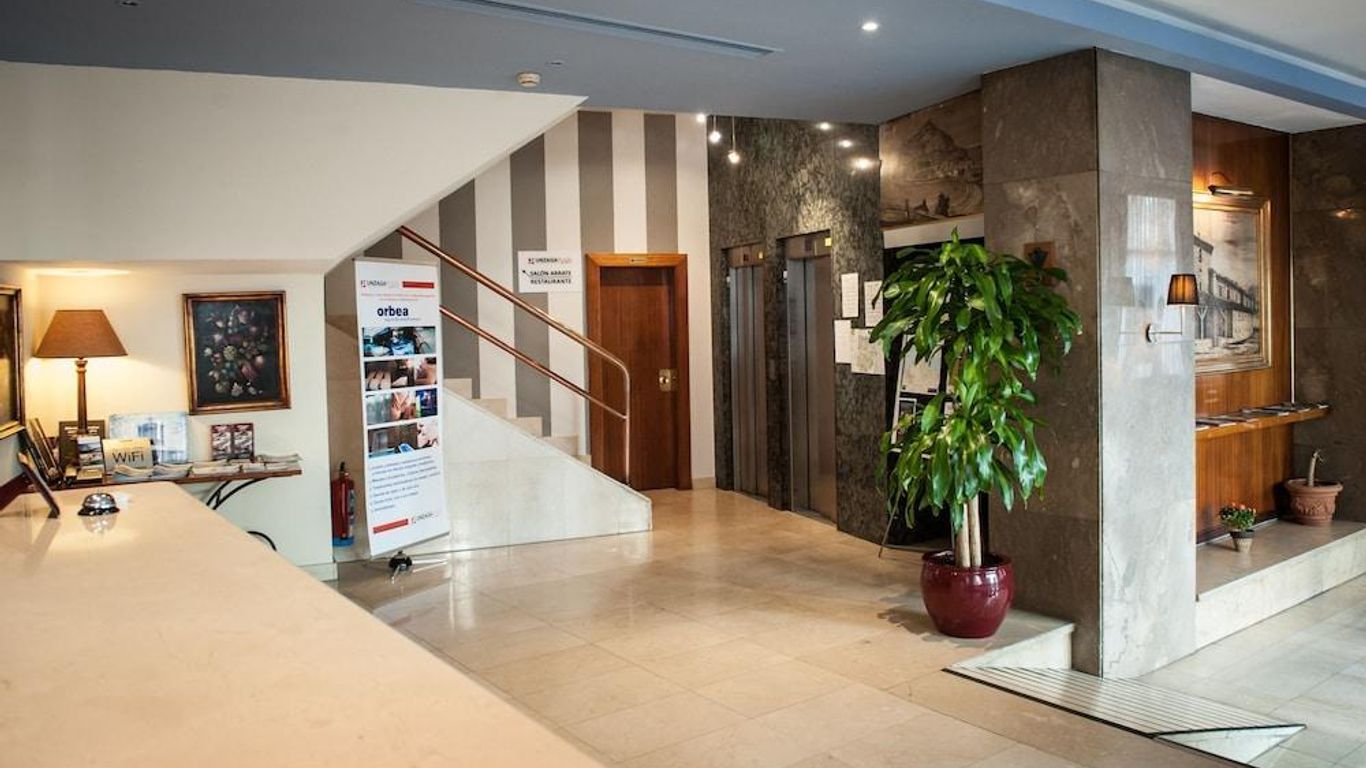 Hotel Unzaga Plaza