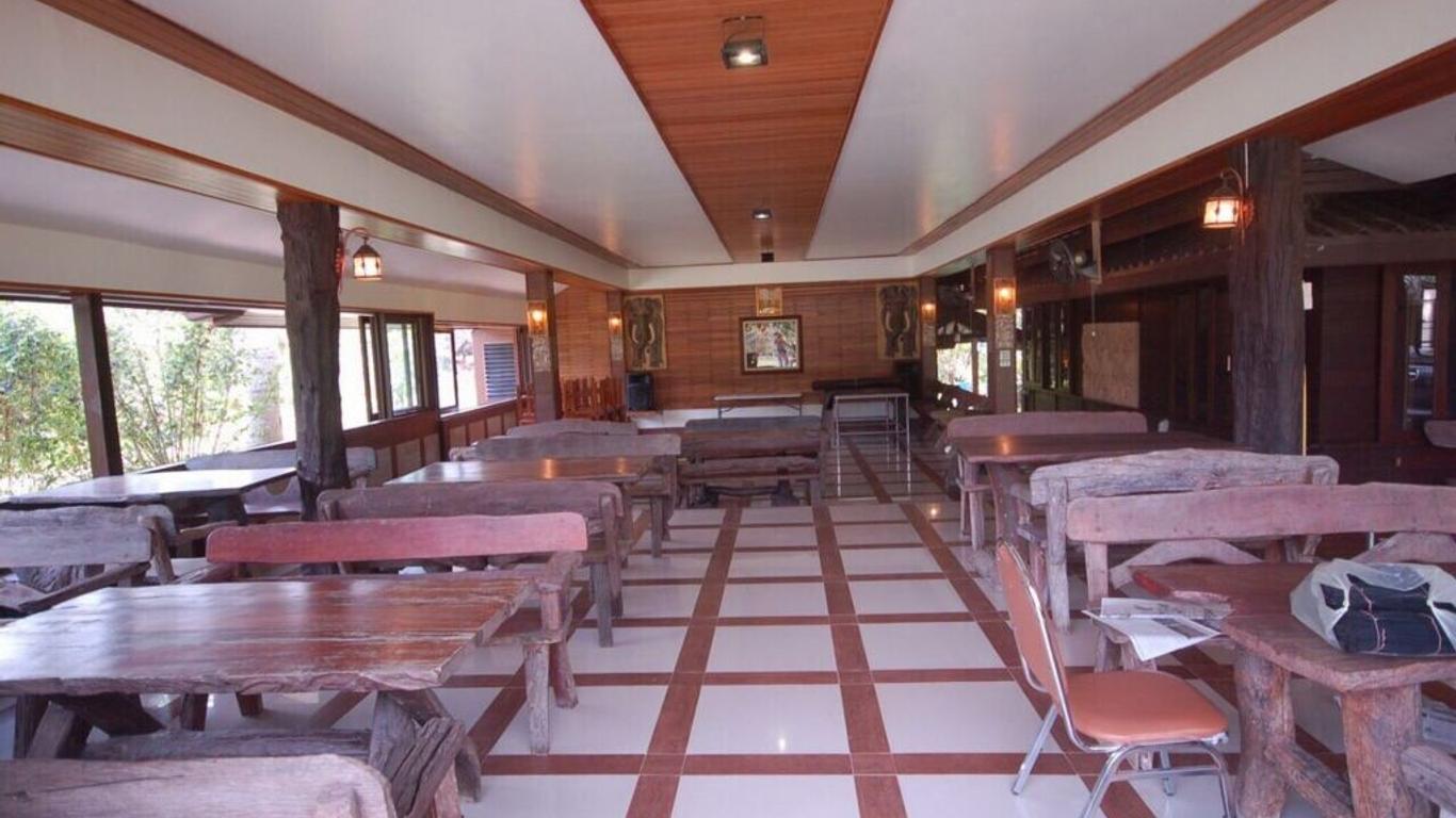 Nicslongstay Hotel