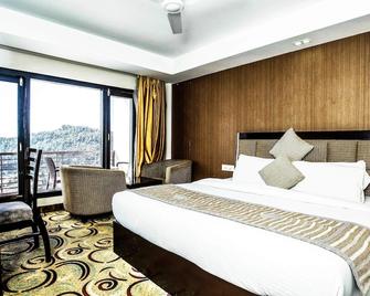 Hotel Patnitop Heights - Doda - Bedroom