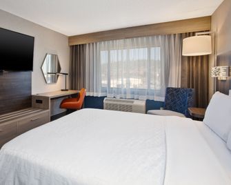Holiday Inn Express Flagstaff By IHG - Flagstaff - Bedroom