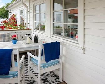 4 Person Holiday Home in Tvaaker - Tvååker - Balkon