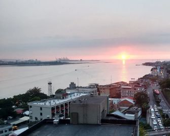 Blue River Hotel - Tamsui District - Venkovní prostory