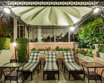 Venera Hotel - Sveti Vlas - Binnenhof