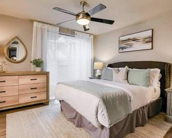 Luxury oasis w/resort amenities Lower Greenville - Dallas - Bedroom