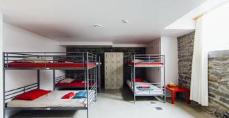 Auberge Saint-Paul - Montreal - Bedroom