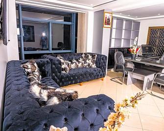 Hotel Maghreb El Arabi - Nador - Huiskamer