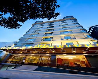 MJ Hotel & Suites - Ciudad de Cebú - Edificio