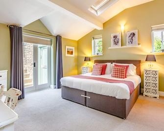 Clock Cottage - Luxury 2 bed Holiday Let - Chepstow - Bedroom
