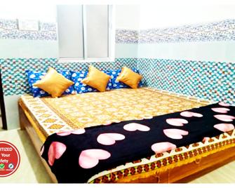 Goroomgo Pranab Sadan Near Golden Beach Swargadwar Puri - Puri - Habitación