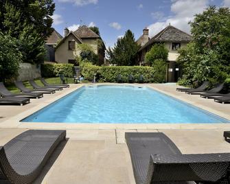 Logis Le Tadorne - Piney - Piscine