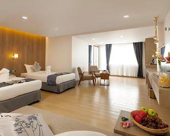 8 Mile Hotel - Yangon - Soverom