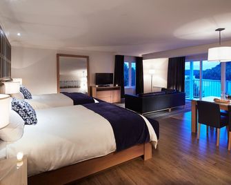 Auberge du Lac-a-l'Eau-Claire - Saint-Alexis-des-Monts - Bedroom