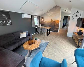 De IJssel Eilanden Chalet Steghouse mit Zaun Nr 546 - Kampen - Living room