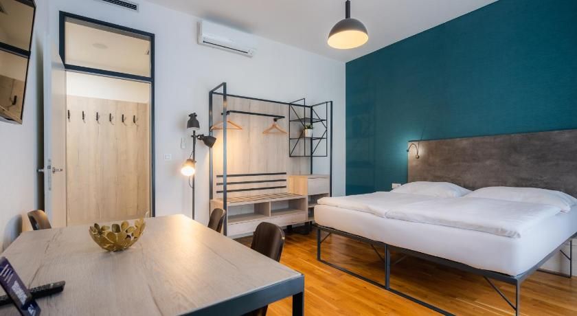 Ea Aparthotel Melantrich