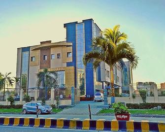 Park Square Hotel - Morādābād