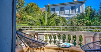 Villa Claudia Hotel Cannes - Cannes - Parveke
