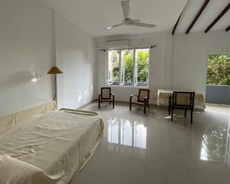 Exclusive Pearl Villa - Sakura - Colombo - Bedroom