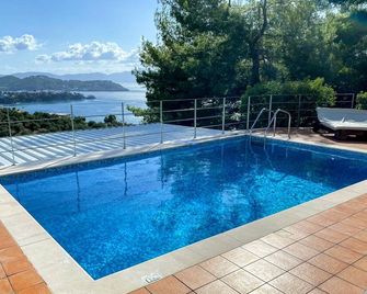 Europa,2br,2bth Villa With Private Pool And Stunning Sea Views - Skiathos - Pool