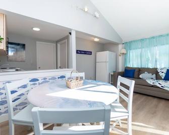 Hampton Beach Seaside Villa Unit 2 - Hampton - Dining room