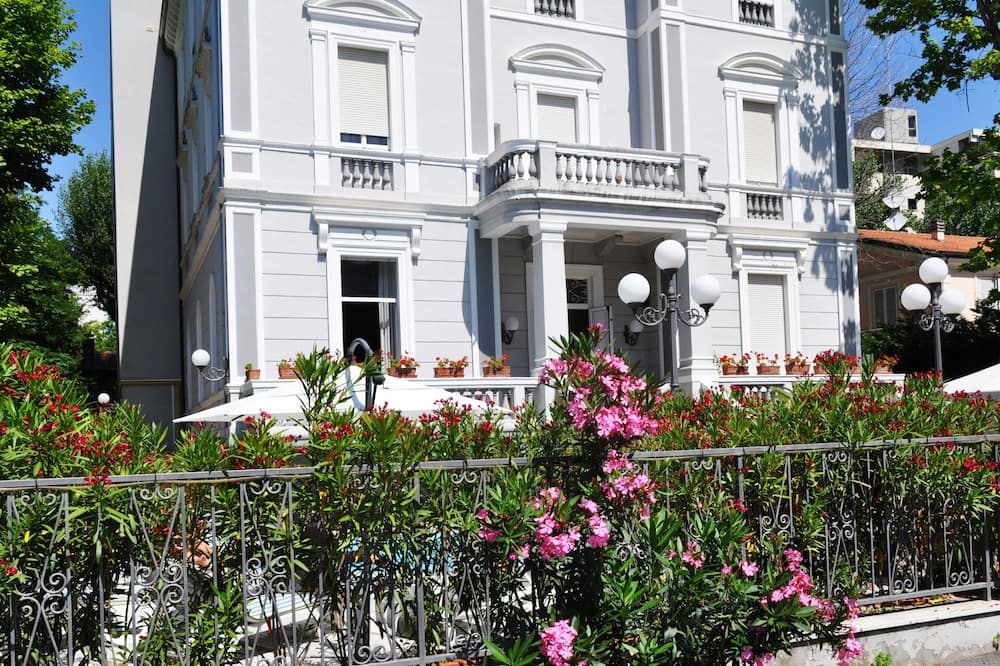 Hotel Esedra - רימיני