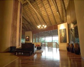 Shishangeni Main Lodge - Komatipoort - Лоббі