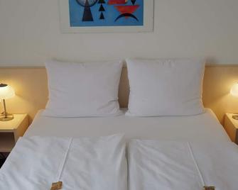 Hotel am Bad - Esslingen - Slaapkamer