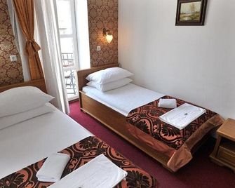 Hotel Latinski Most - سراييفو - غرفة نوم