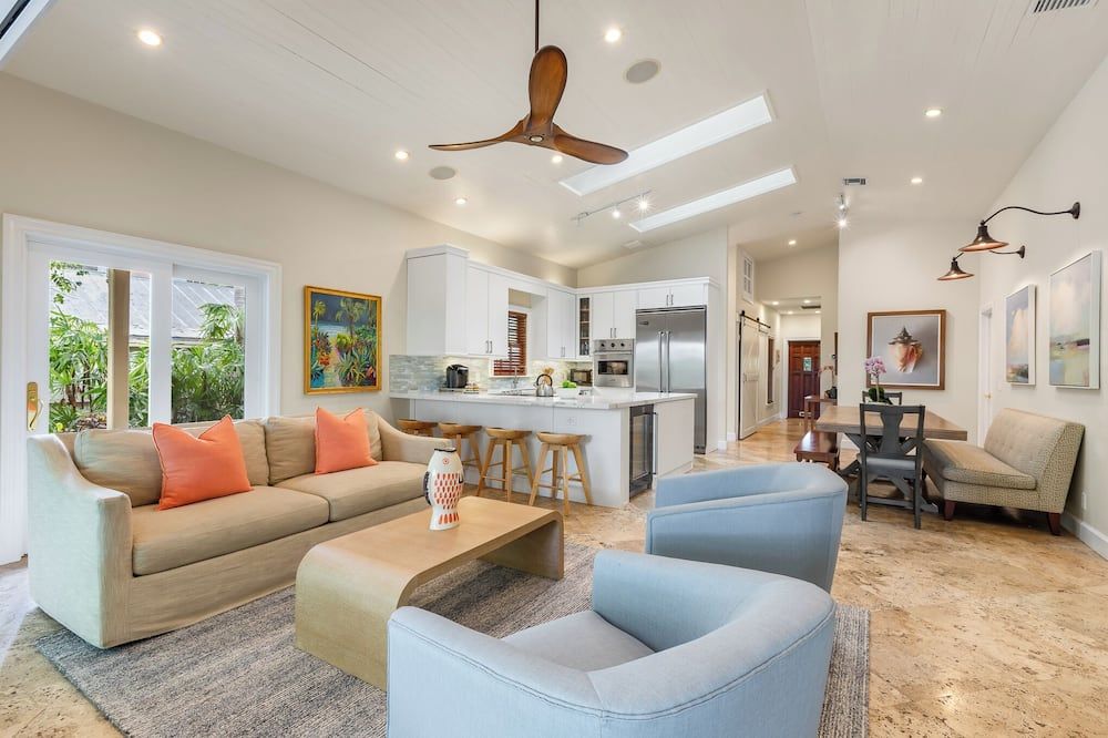 Garden Oasis ~ Great Casa Marina Location With True Island Elegance! - קי ווסט - סלון