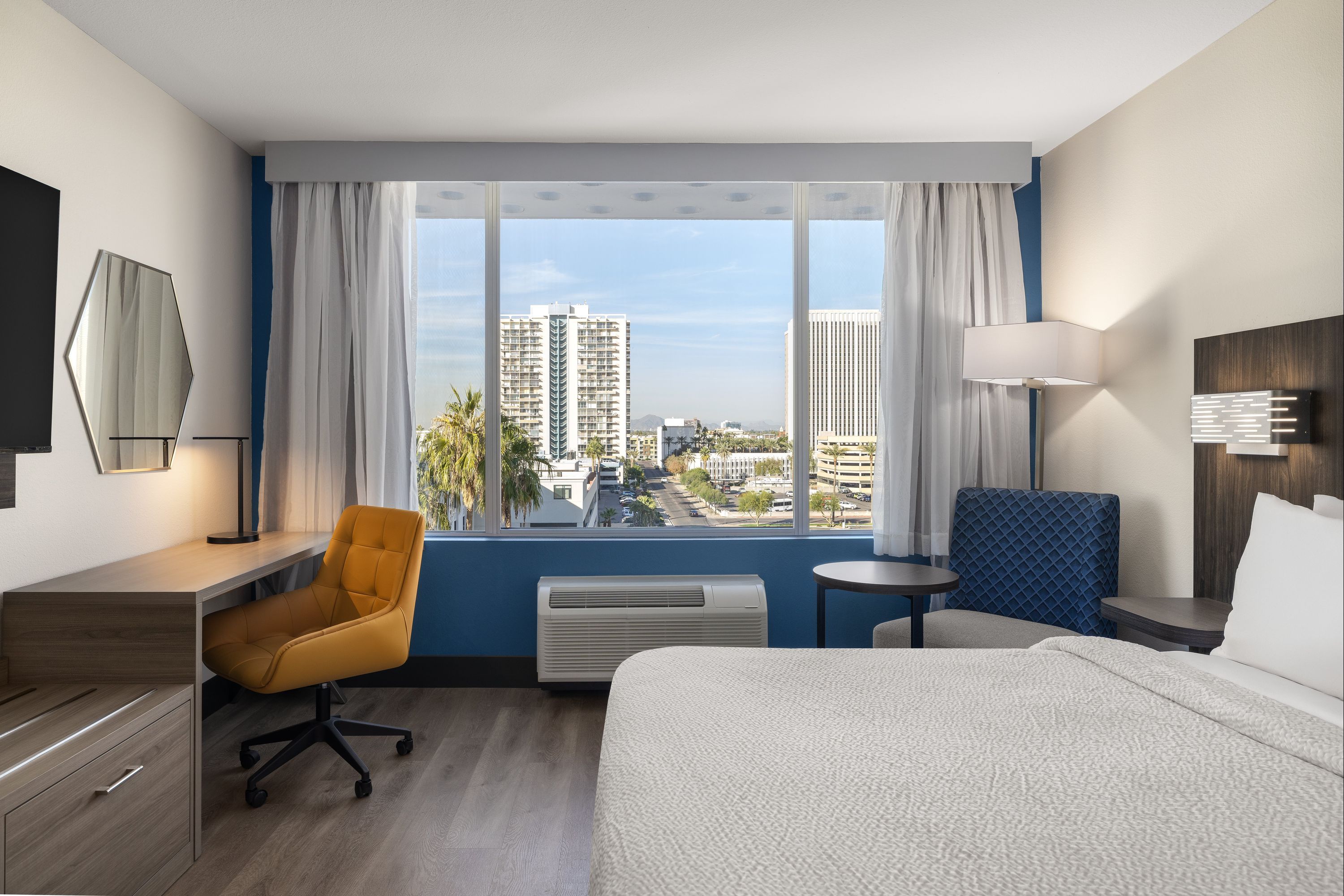 Holiday Inn Express & Suites Phoenix - Midtown - פיניקס - חדר שינה