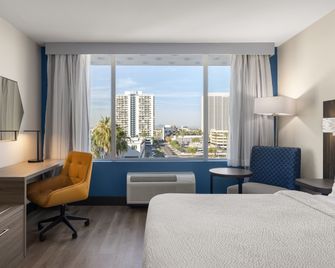 Holiday Inn Express & Suites Phoenix - Midtown - Phoenix - Sypialnia