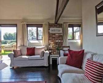 Zoes Cottage 5 mins drive to Alton Alpaca`s - Denstone