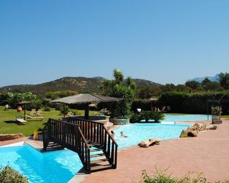 Hotel Sa Pedra - Murta Maria - Piscina