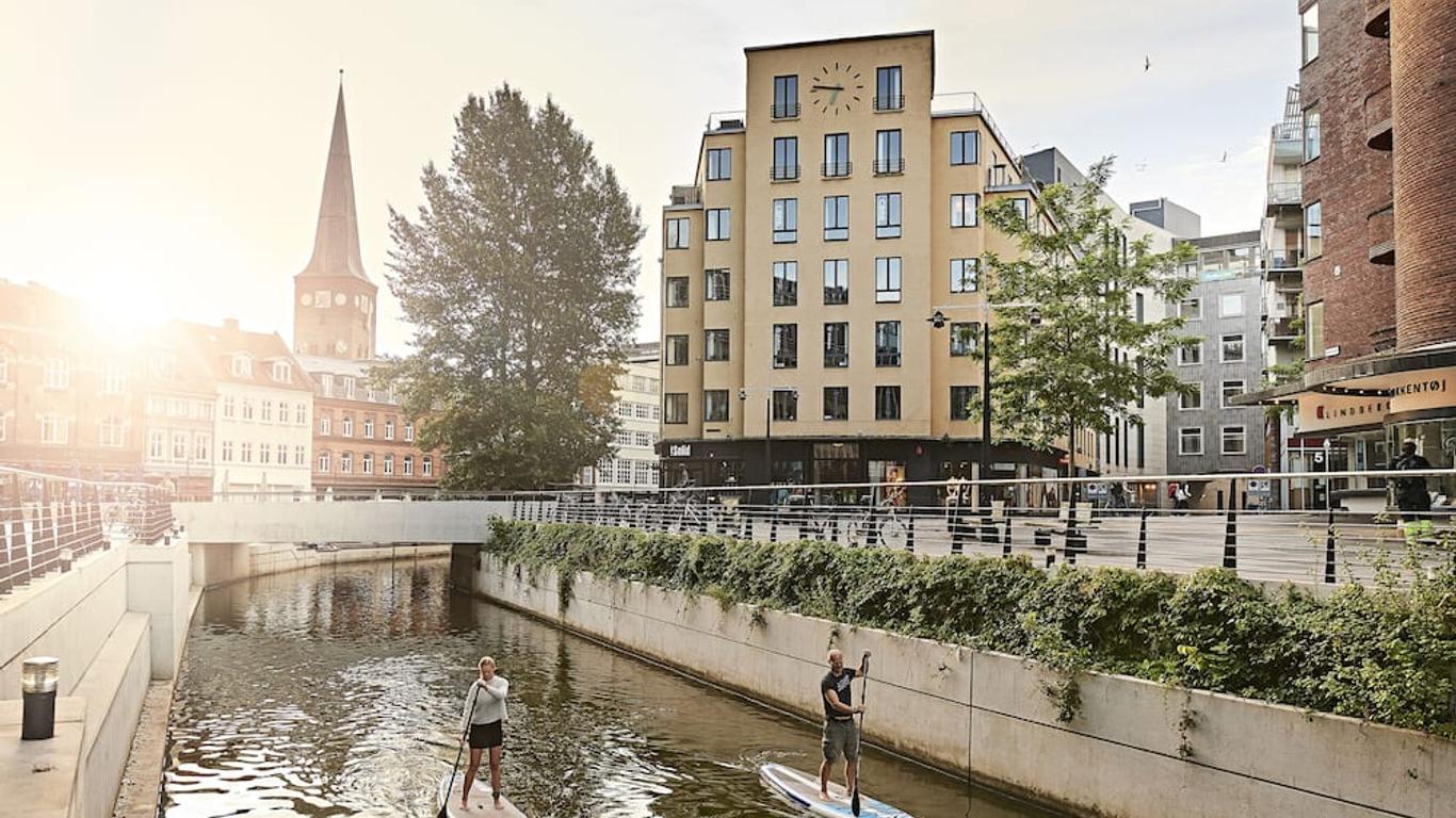 دان هوستل آرهوس سيتي