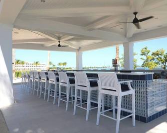 Double Queen with Balcony, Ocean View, Isla Bella, Beach & Pool, Spa Wellness - Marathon - Ravintola