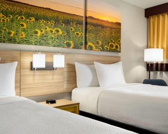 Days Inn by Wyndham Cartersville - Cartersville - Schlafzimmer