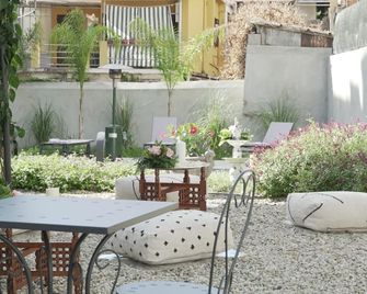 Palazzo Ricardi Chambres D'hotes - Imperia - Patio