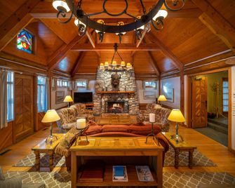 Post Hotel and Spa - Lake Louise - Slaapkamer