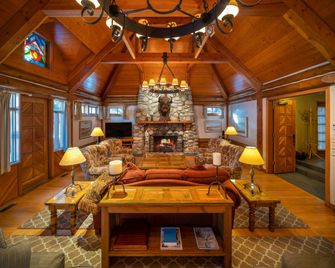 Post Hotel and Spa - Lake Louise - Chambre