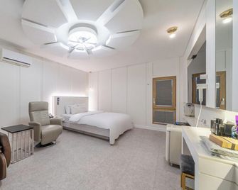 Andong Win Hotel - Andong