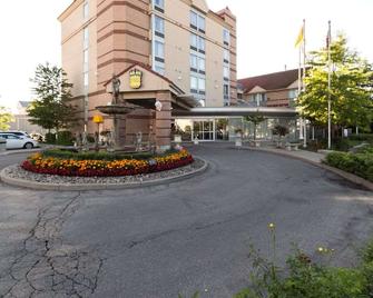 Monte Carlo Inn Airport Suites - Mississauga - Building
