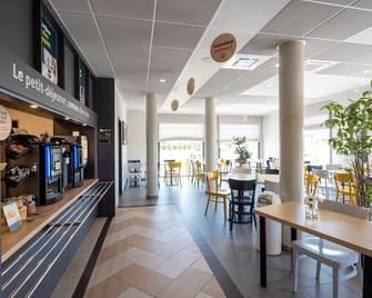 B&B HOTEL Troyes Magasins d'usine - Lavau - Restaurante