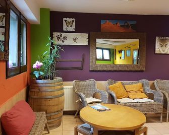 알베르그 레스 다이네스 - 에스포트 - 거실