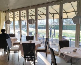 Casaalbergo La Rocca - Noale - Restaurante