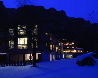 Hotel Piné - Nova Ponente - Edificio