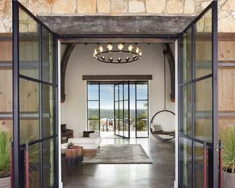 Miraval Austin - Austin - Lobby