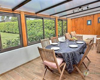 Ar vag - Ploubazlanec - Dining room