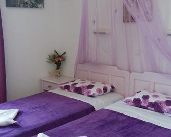 Christina Pansion - Kokkari - Bedroom