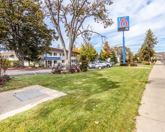 Motel 6 Yreka - Yreka - Rakennus